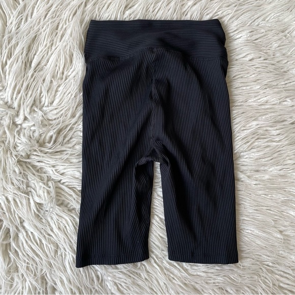 YEAR OF OURS Black High Waisted Athletic Active Ribbed Biker Shorts EUC Size S - Picture 4 of 7